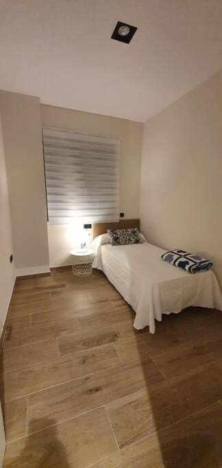 Estupendo Piso Nuevo En Playa Victoria Apartment Cádiz Exterior foto